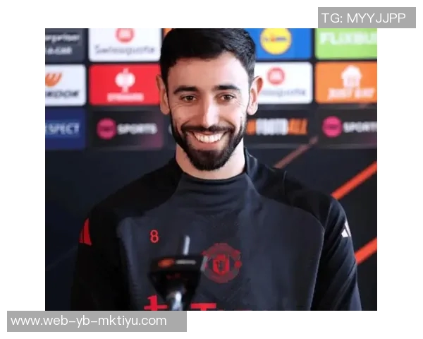 B费助攻双响曼联战胜水晶宫荣膺球迷票选最佳球员称号 B费助攻双响曼联战胜水晶宫荣膺球迷票选最佳球员称号